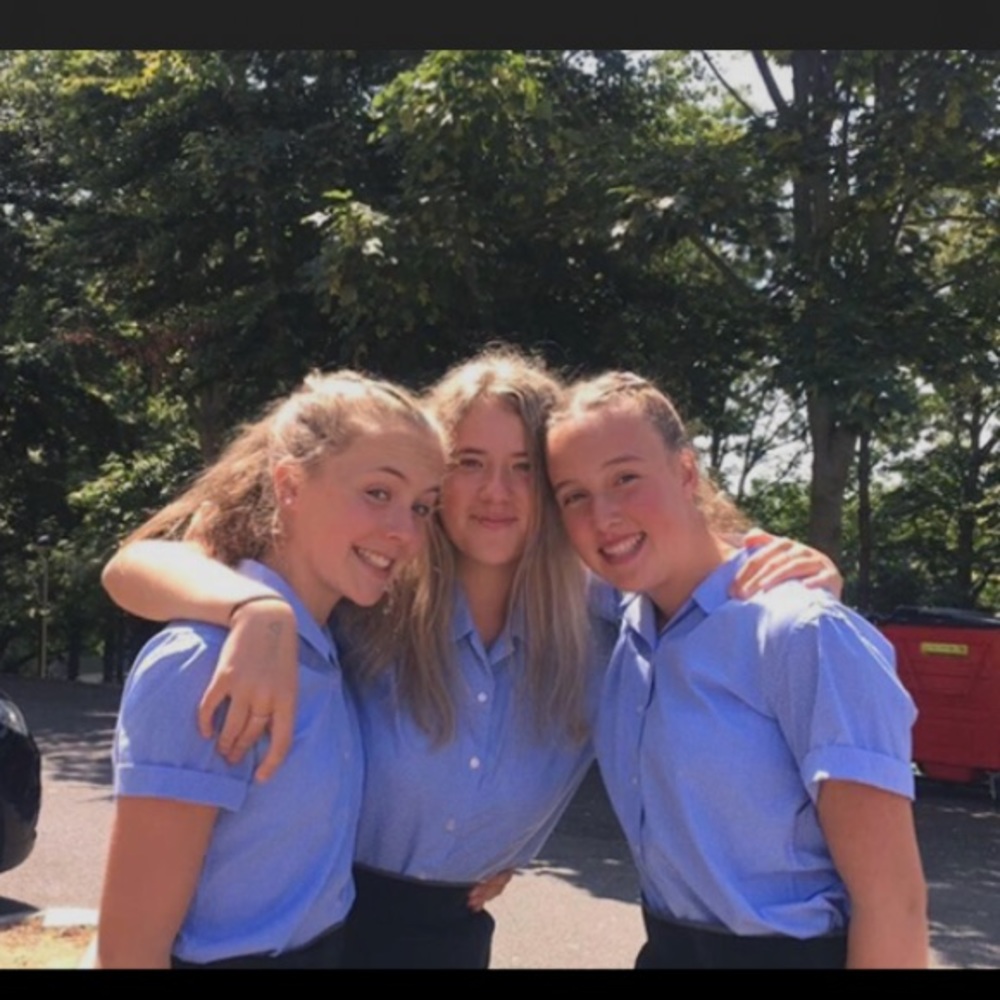 Meet your Posher, Lily